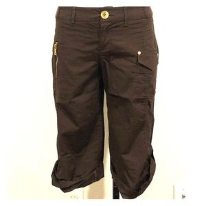 NWOT NEW Women Brown GUESS capris Size 27